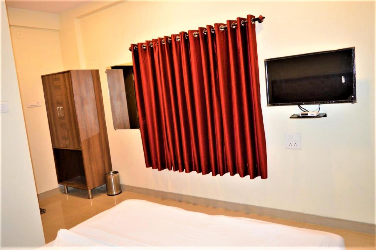Hotel Visau,Sirdi Kültér fotó