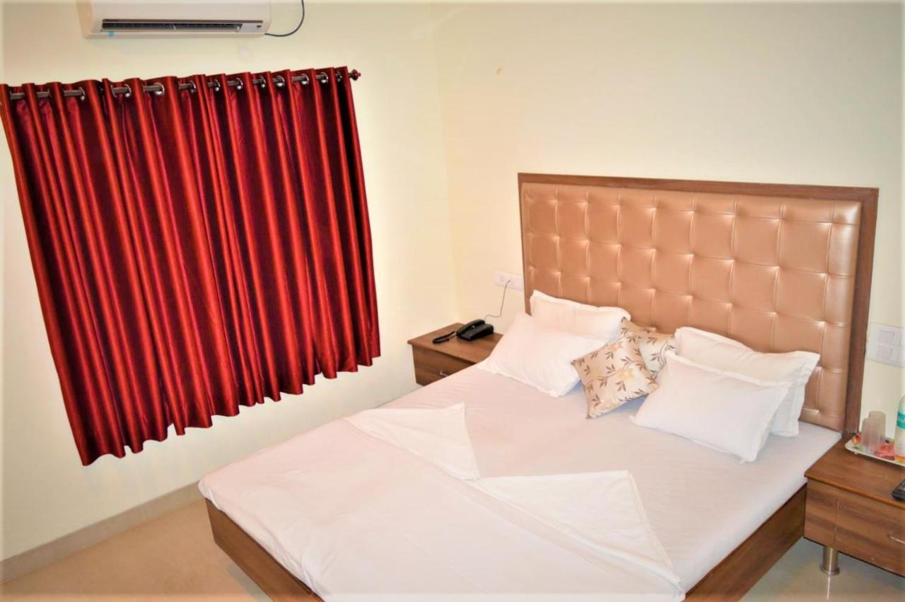 Hotel Visau,Sirdi Kültér fotó